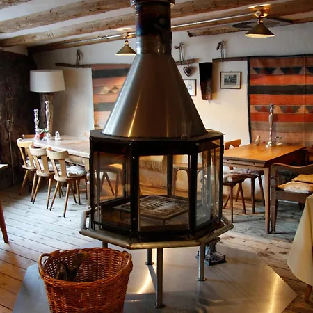 Zur Ewigen Lampe Romantisches & Restaurant Hotel