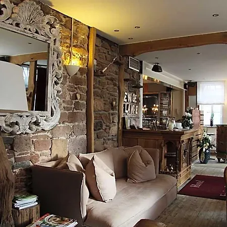 Zur Ewigen Lampe Romantisches & Restaurant Hotel Nideggen