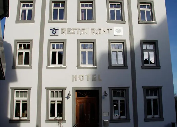 Szálloda Zur Ewigen Lampe Romantisches & Restaurant Nideggen