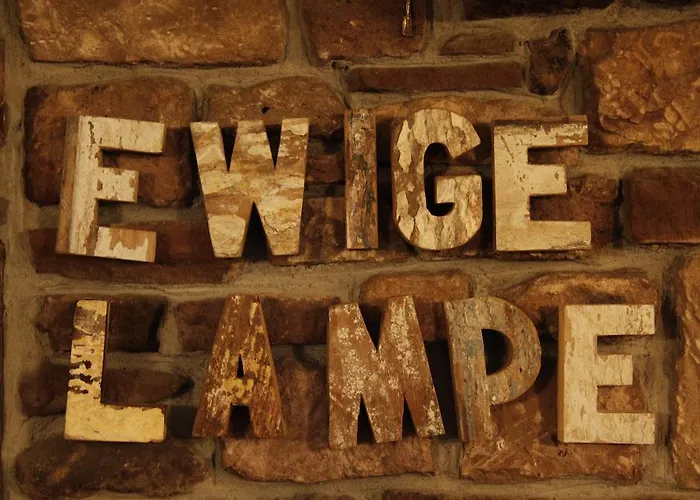 Szálloda Zur Ewigen Lampe Romantisches & Restaurant